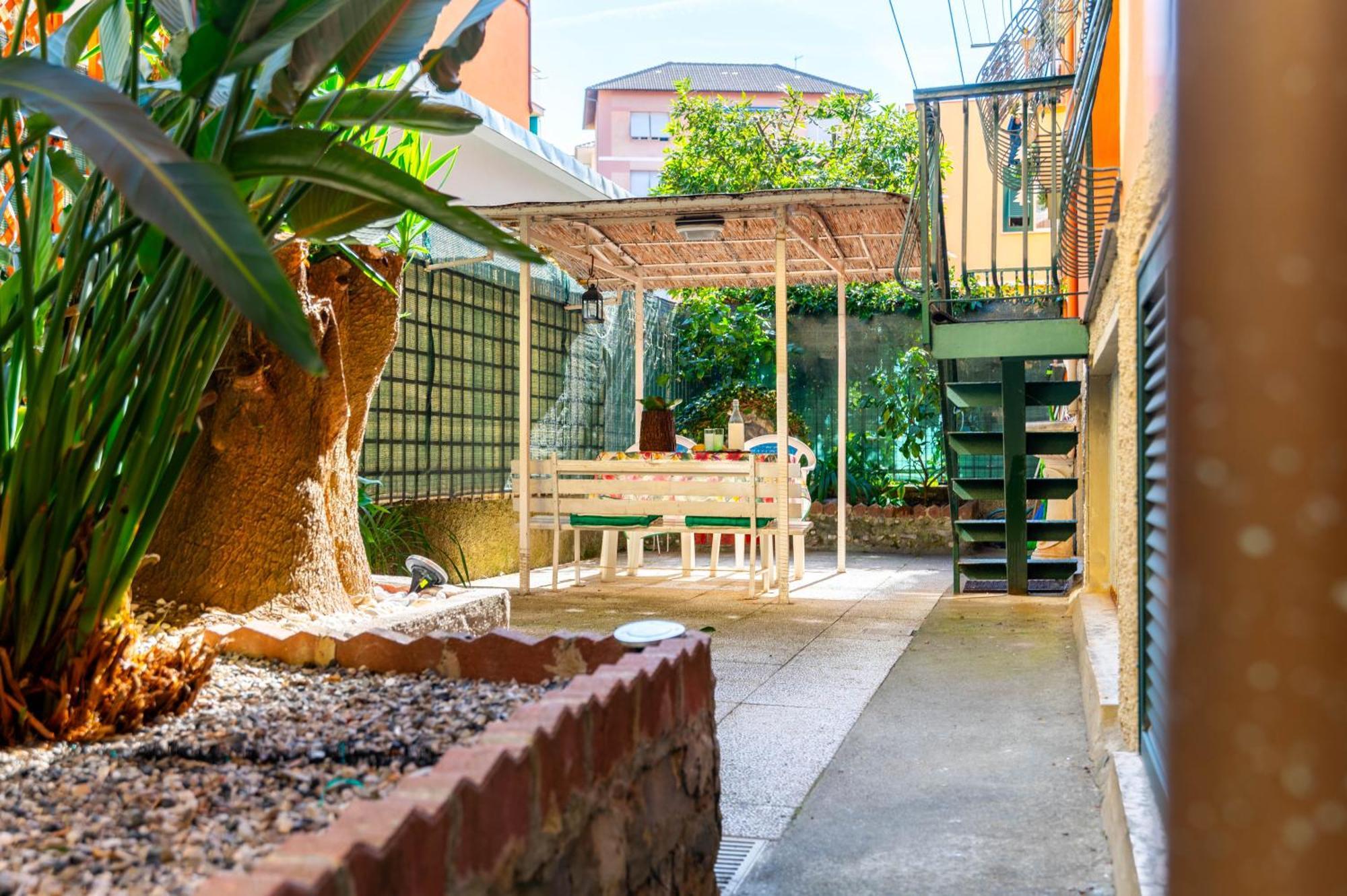 Maison D' Ofelia เคียวารี ภายนอก รูปภาพ